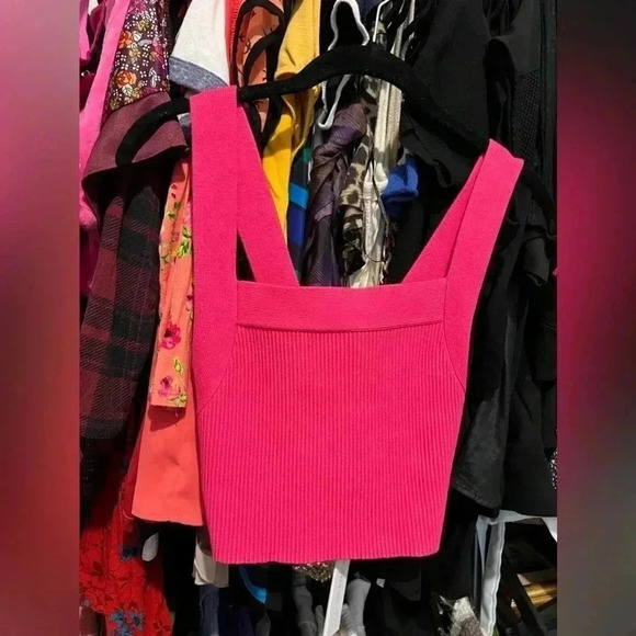 NWT House of Harlow 1960 HOT Pink Crop Top - Perfect for Barbiecore Fashion! - Picture 5 of 16